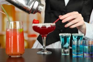 Cocktail mixen Bar - Best Western Hotels & Resorts